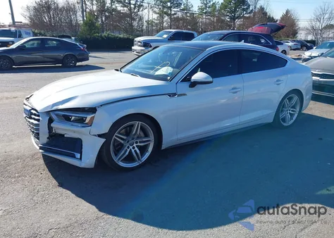 2018 Audi A5 2.0T Premium z USA, uszkodzony, nr VIN WAUENCF54JA136409